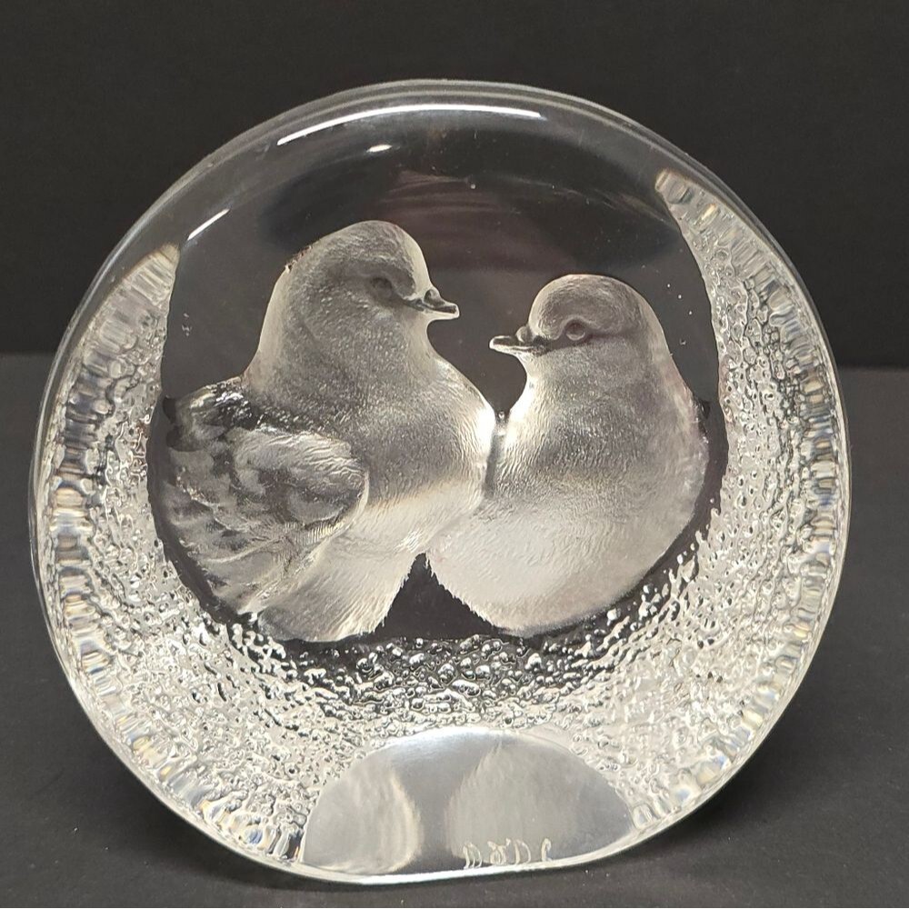 Mats Jonasson Doves Birds Crystal Paperweight Sculpture Vintage 60s Sweden
